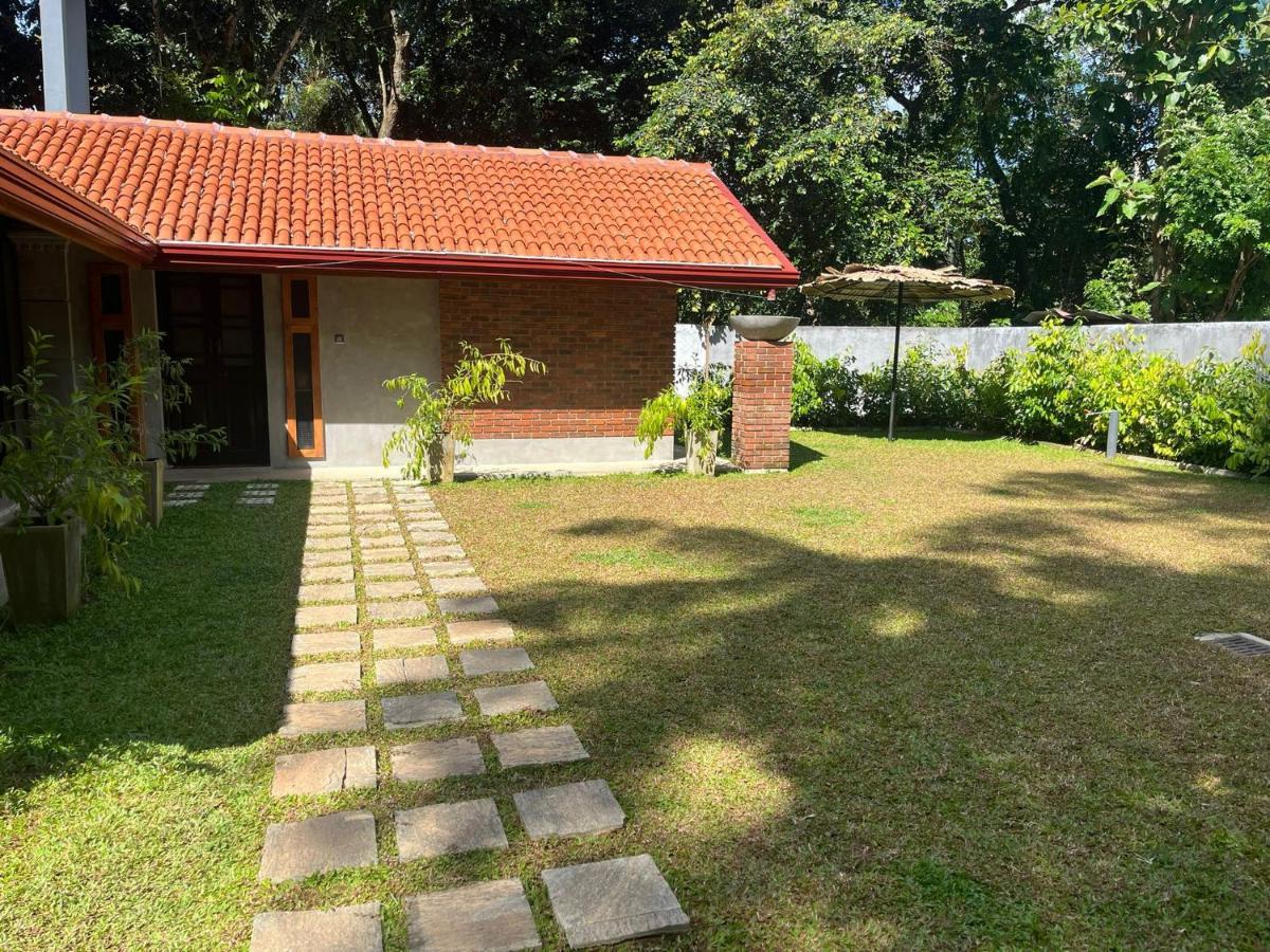 Bappa'S Place Dikwella Bagian luar foto